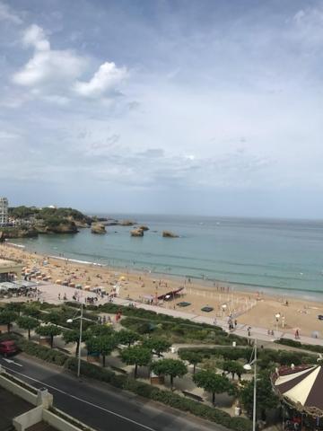 Апартаменты Biarritz Victoria Surf Экстерьер фото